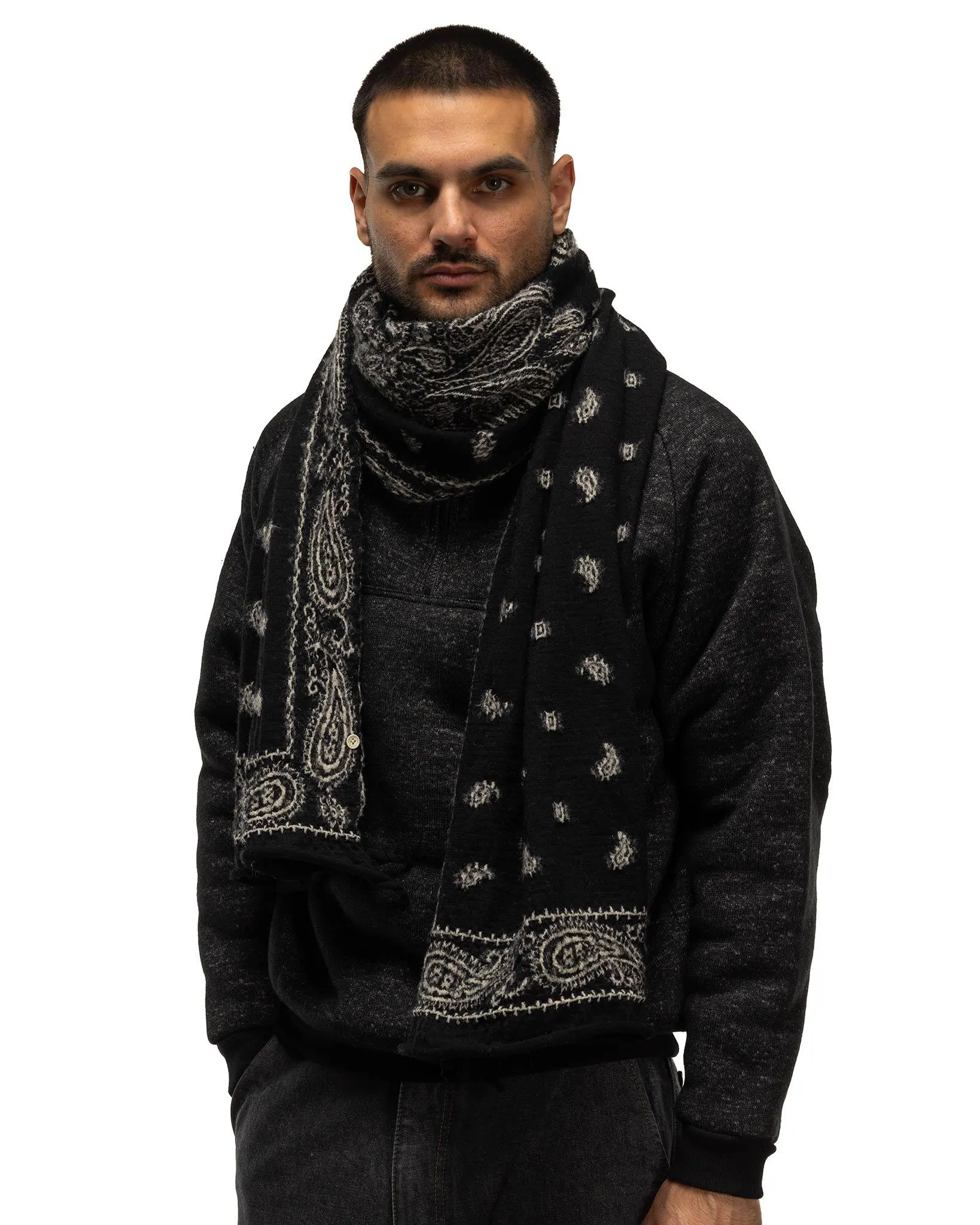 Fulling Wool Scarf PAISLEY BANDANNA Black